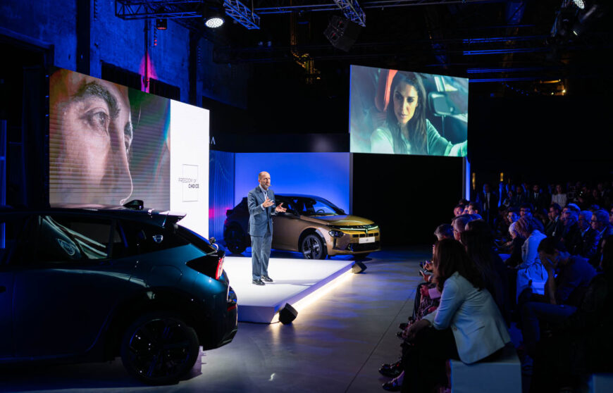 evento di presentazione della nuova automobile Lancia Ypsilon dentro le Ogr a Torino